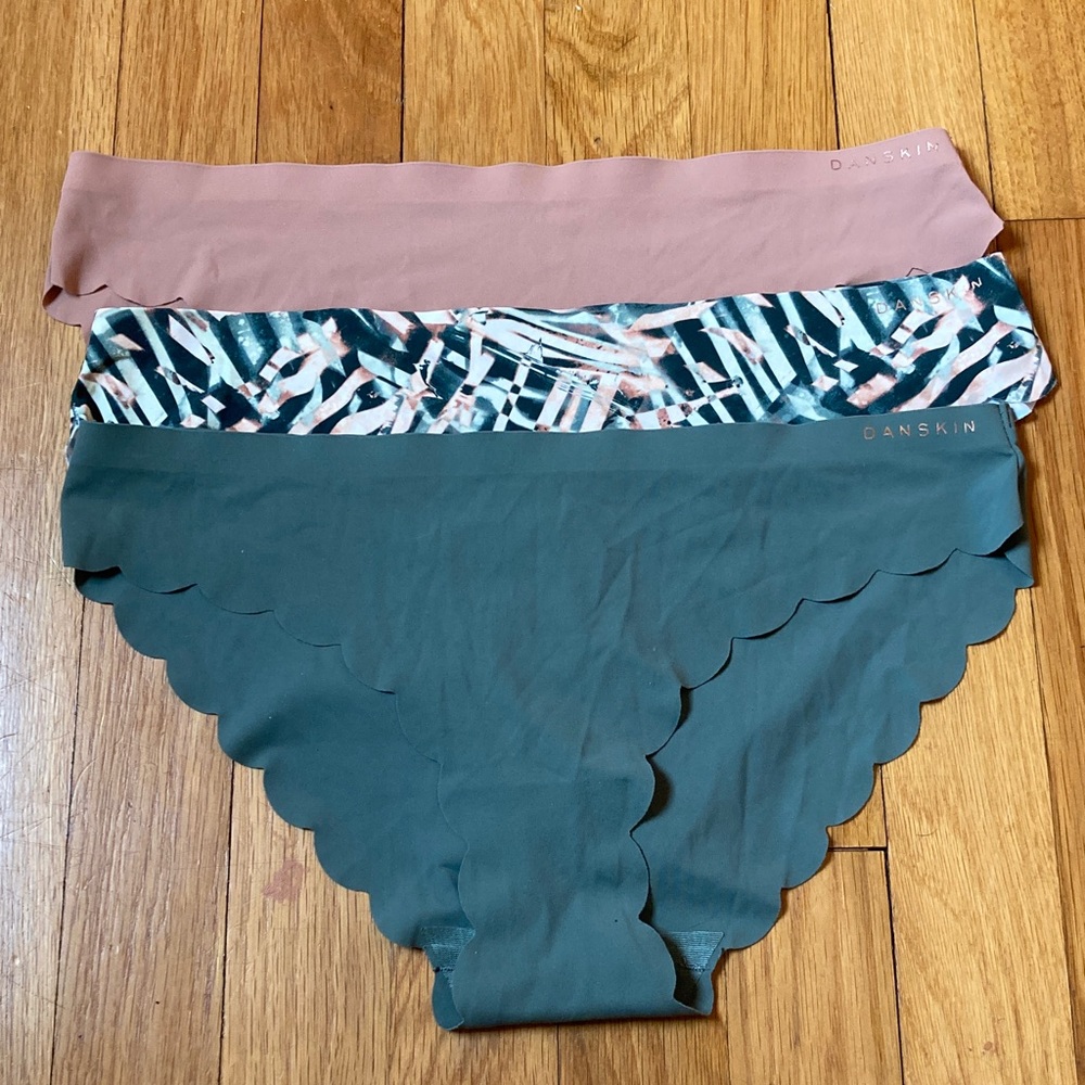 Danskin Scalloped Edge Panties - Mauve, Tropical Print, Green